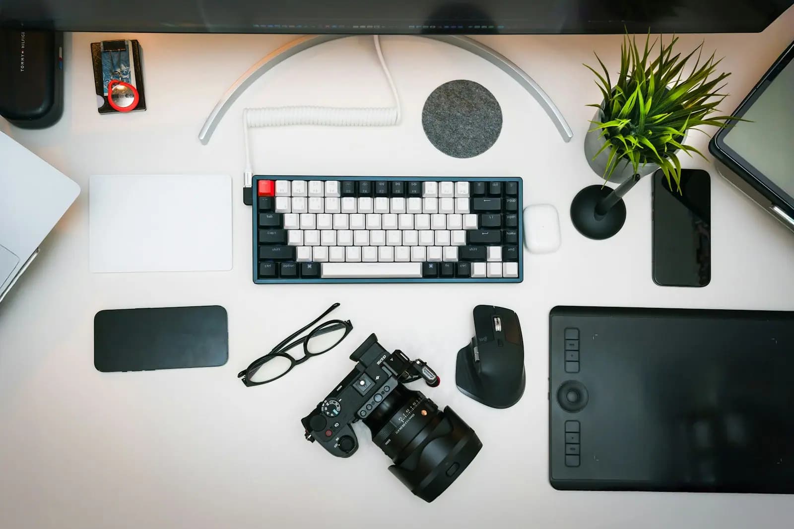 Moving a Freelance or Agency Business Into a Company: Client Contracts, Receivables and IP